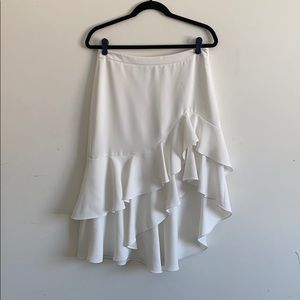 Scripted White asymmetrical ruffled skirt